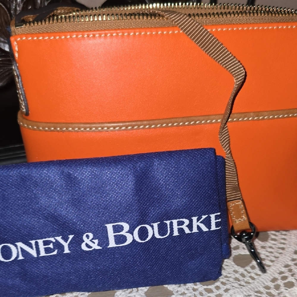 Dooney & Bourke Orange Leather Small Crossbody with Contrast Trim - Picture 6 of 11